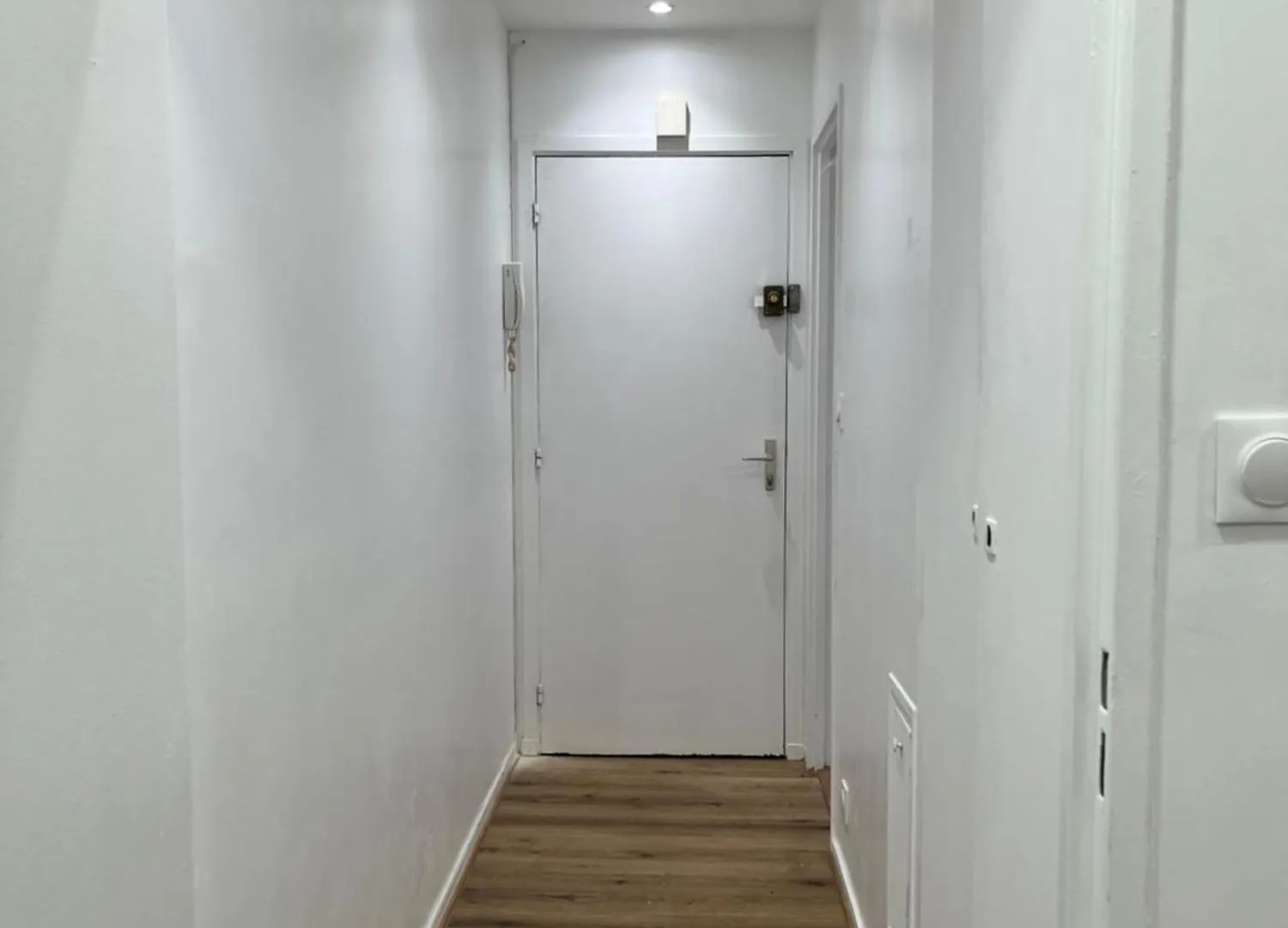 Studio Idealement Place Paris