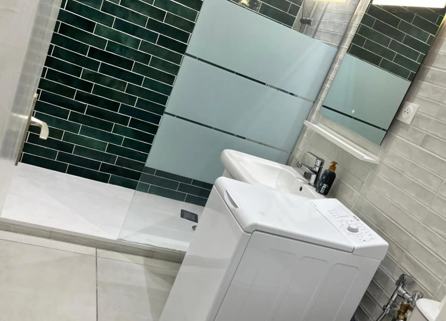 Apartment Studio Idealement Place Paris